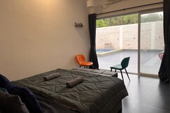 Casa Oceanus - Pool Facing Room - Ganpatipule, Devrukh