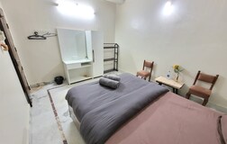 King Bed Room