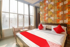 Hotel O Royal Plaza, Rohtak