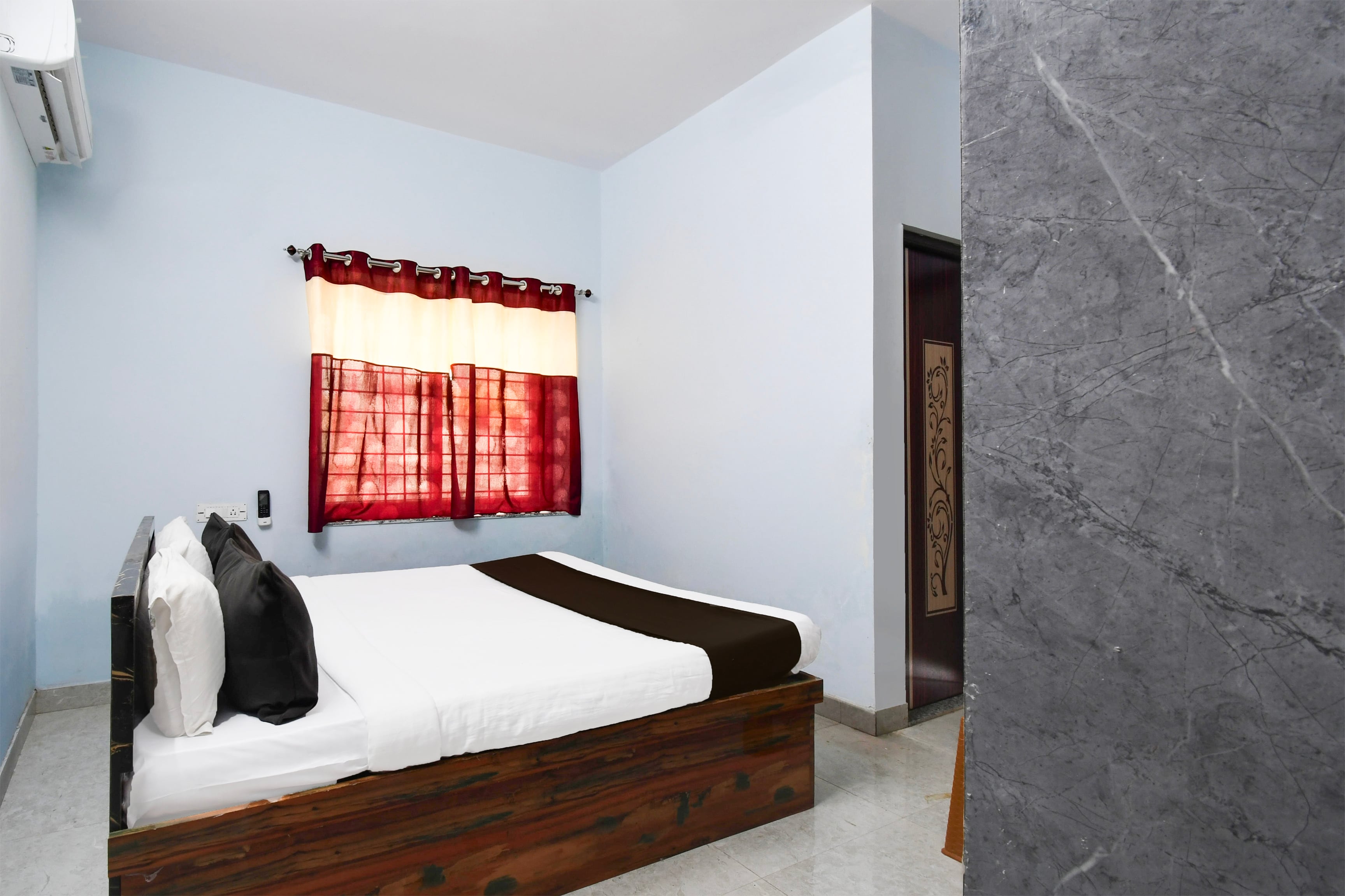 Hotel O Shree Guest House - Tap to explore photos
