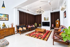 Opulent Antique 6BR Independent Villa in Gurugram, Gurgaon