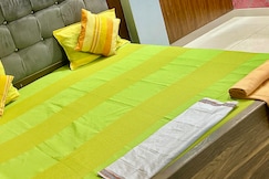 Hotel Girdhari Varanasi, Varanasi