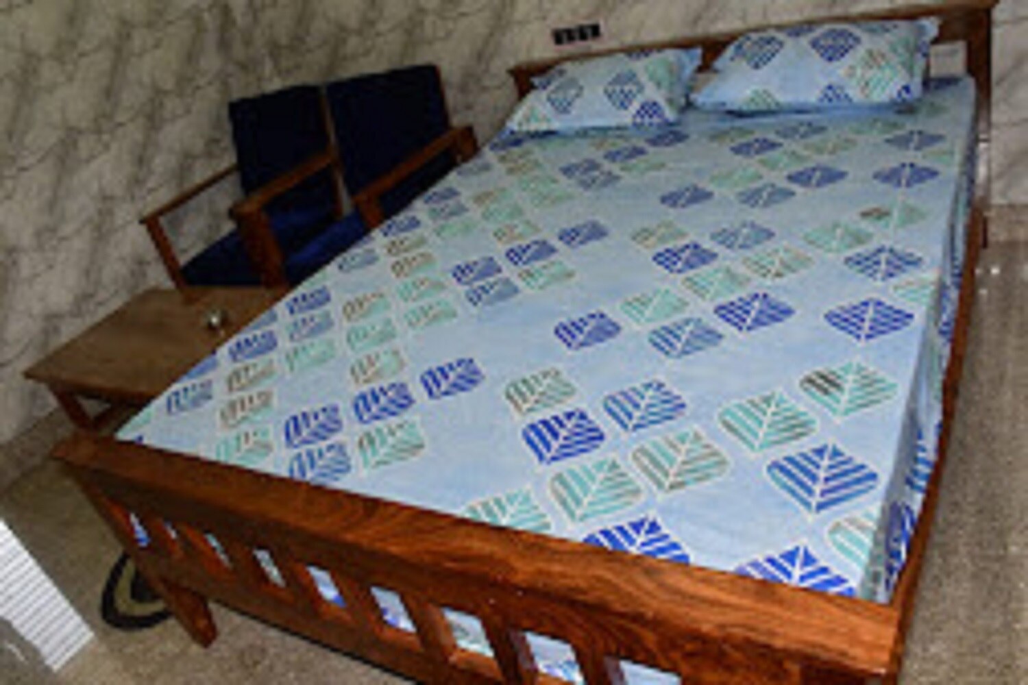 Ashiyana guest house - Tap to explore photos