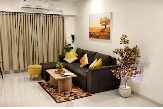 Airy, Modern & Higher Floor 2bhk nr Airport & BKC