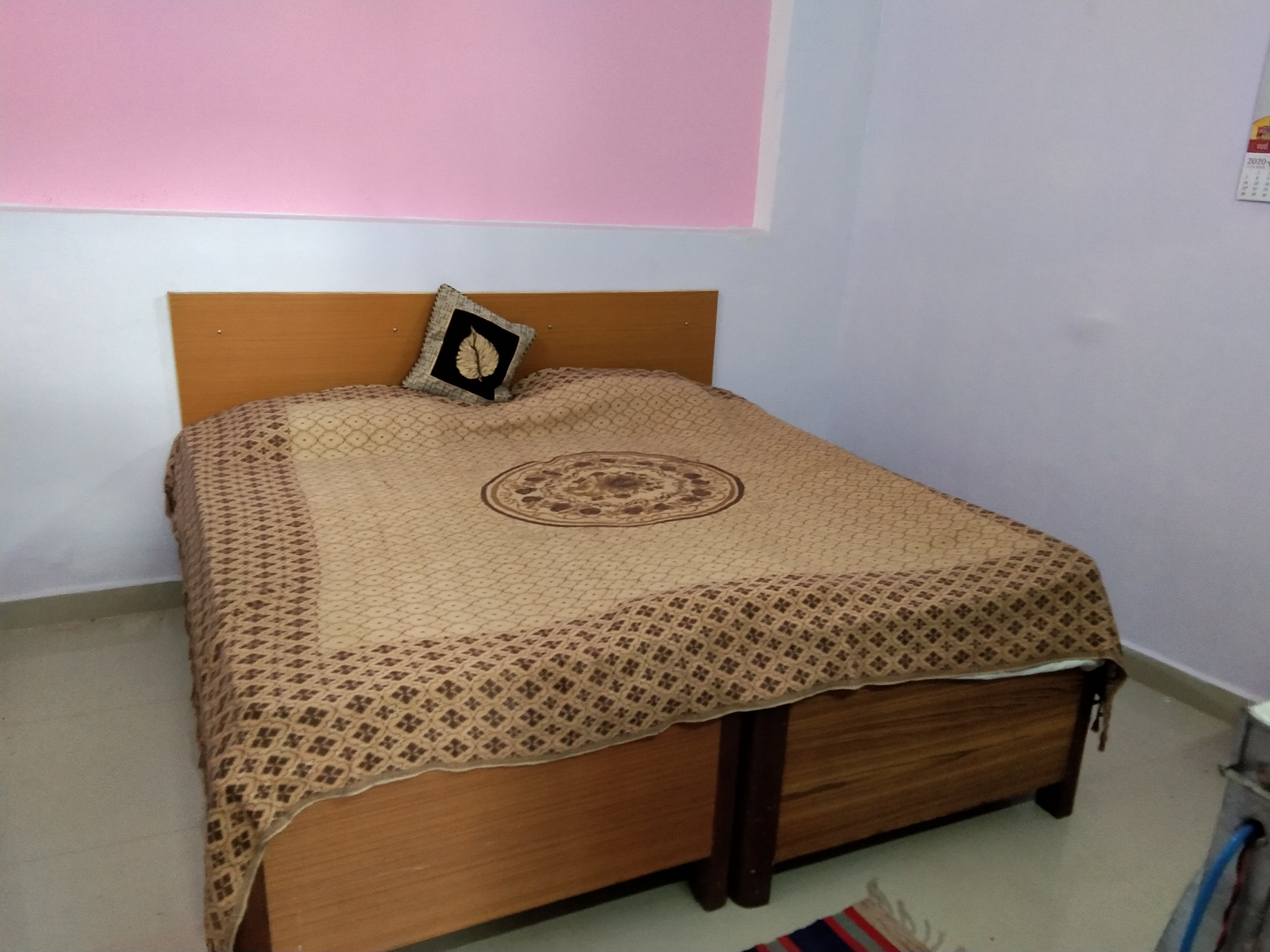 Shree guest house - Tap to explore photos