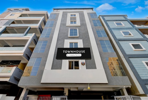 Super Townhouse Miyapur Metro Station Formerly Sainath Arcade