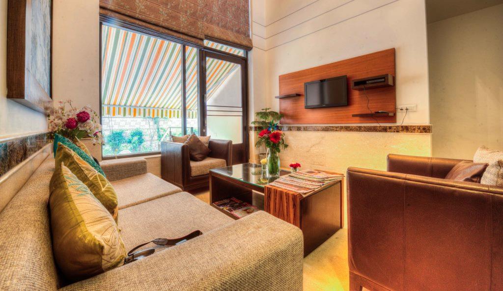 Camria Inn & Suites - Tap to explore photos