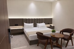 The Prominence Premium Hotel & Banquet, Greater Noida