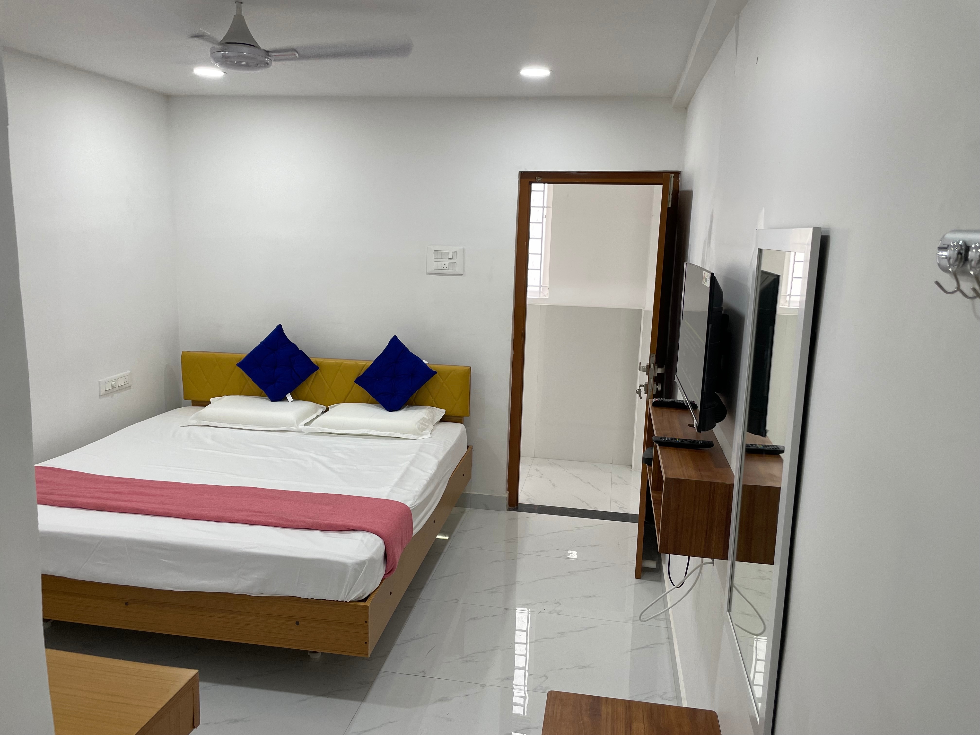 VASANTHAM RESIDENCY - Tap to explore photos