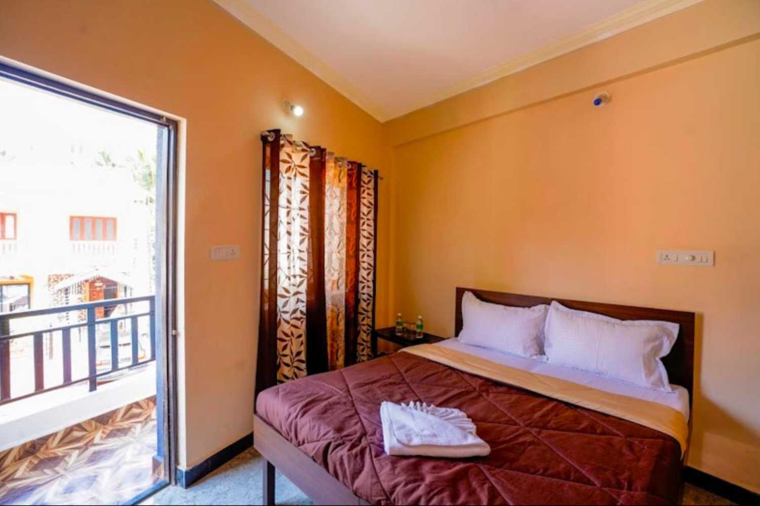 Hotel O Shalom home stay - Tap to explore photos