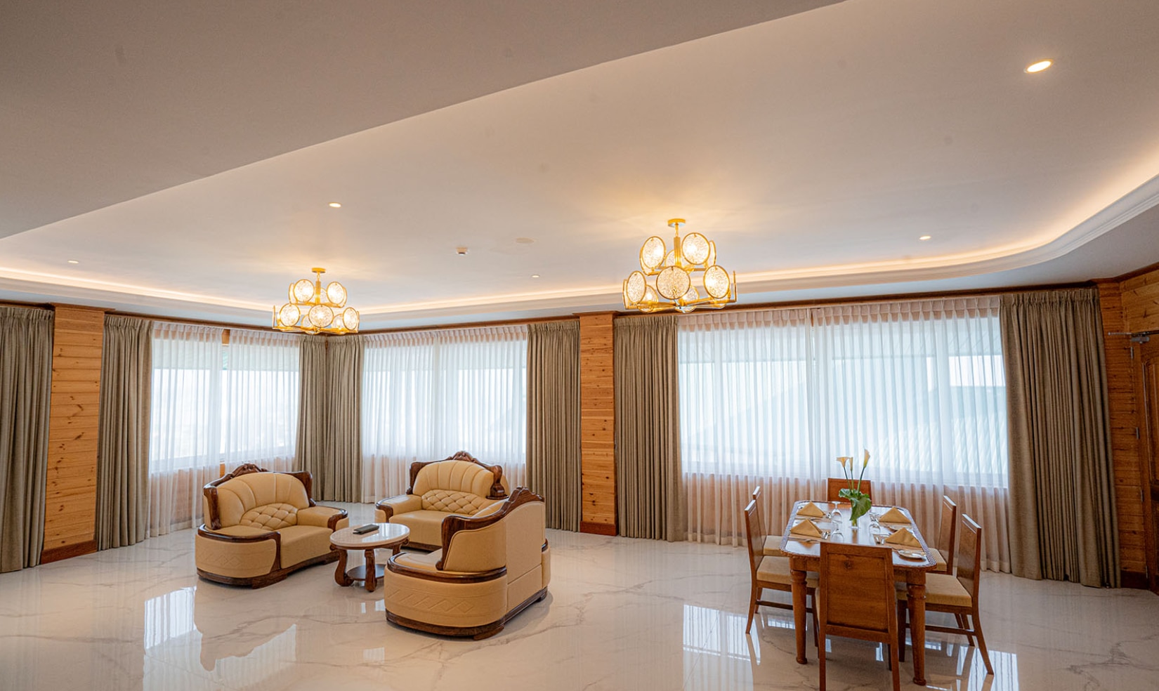 Araliya Red Hotel Sri Lanka - Tap to explore photos