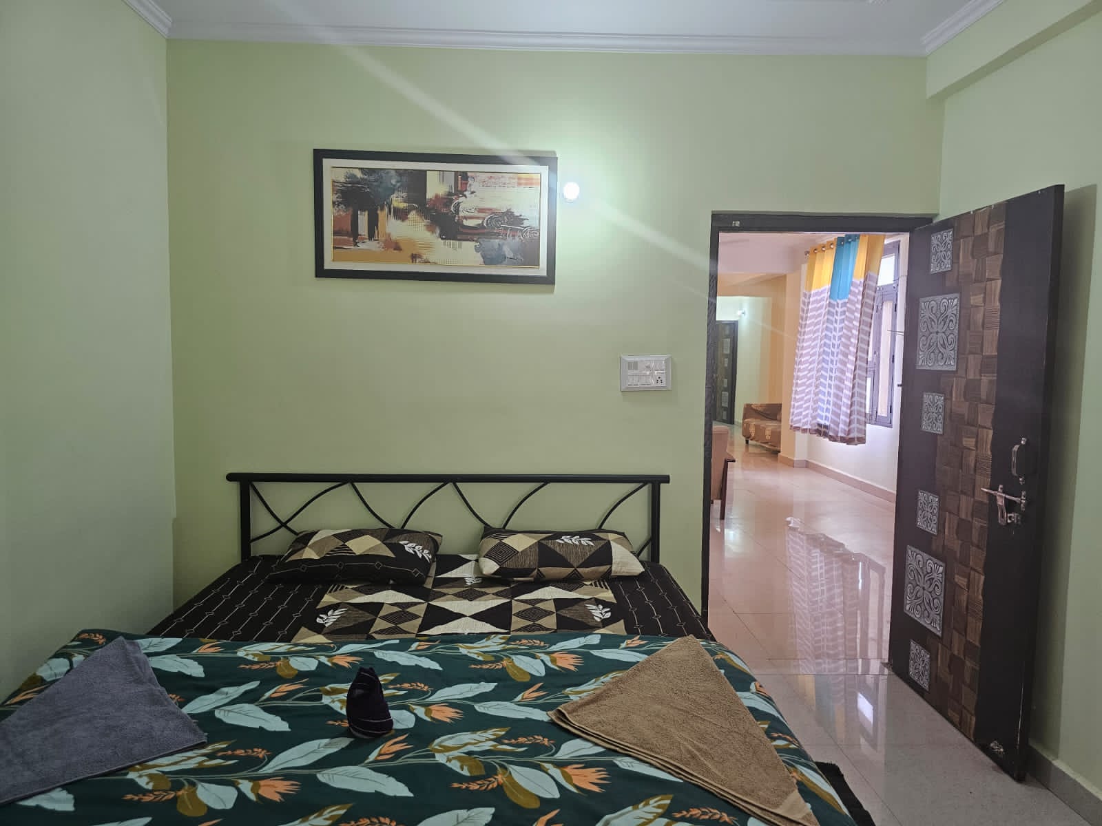 L101 3BHK in Krishna Nagar Lucknow - Tap to explore photos