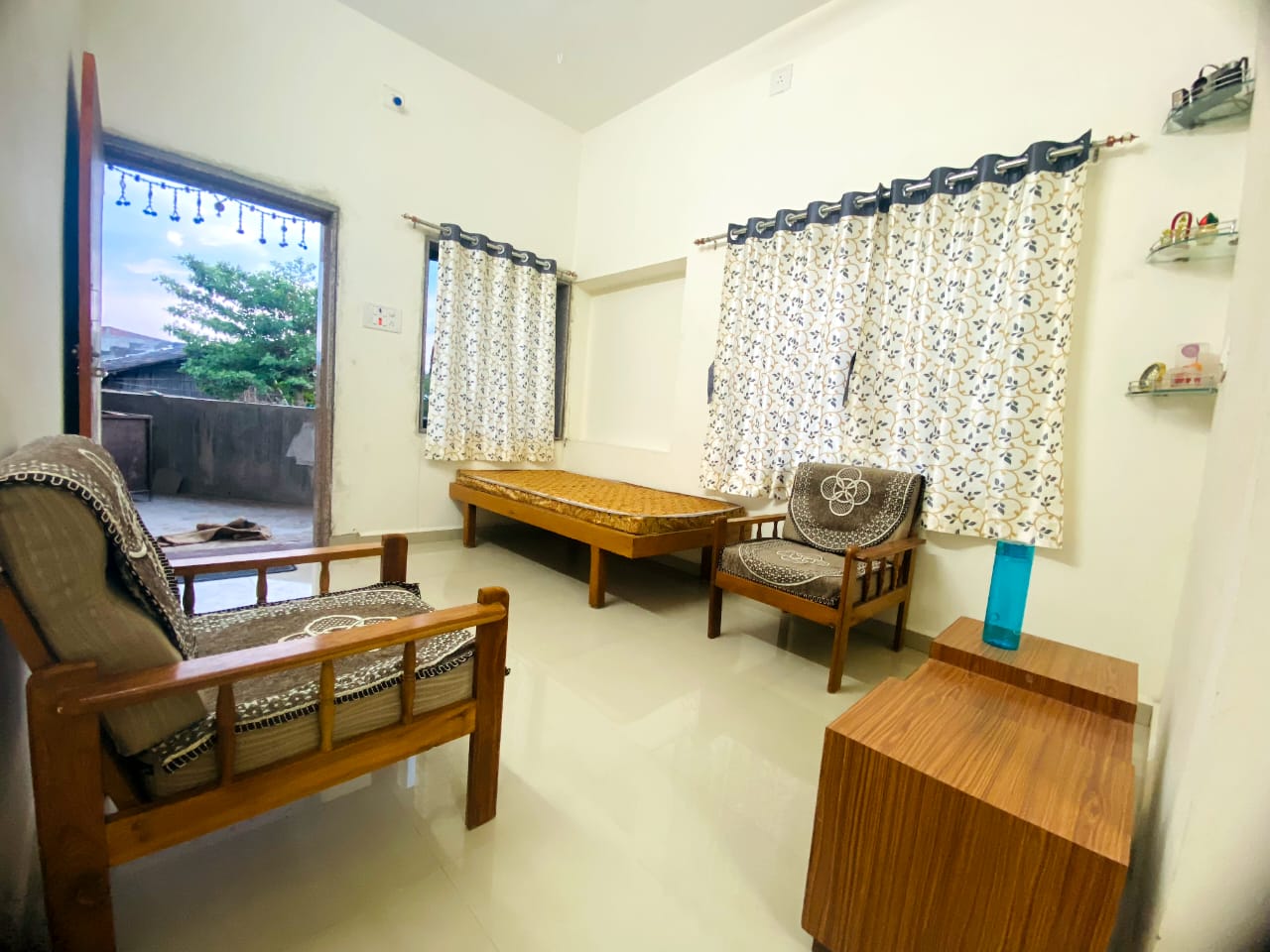 Shree Ambica Home Stay - Tap to explore photos
