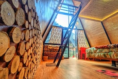 La Familia Kasol, Kasol