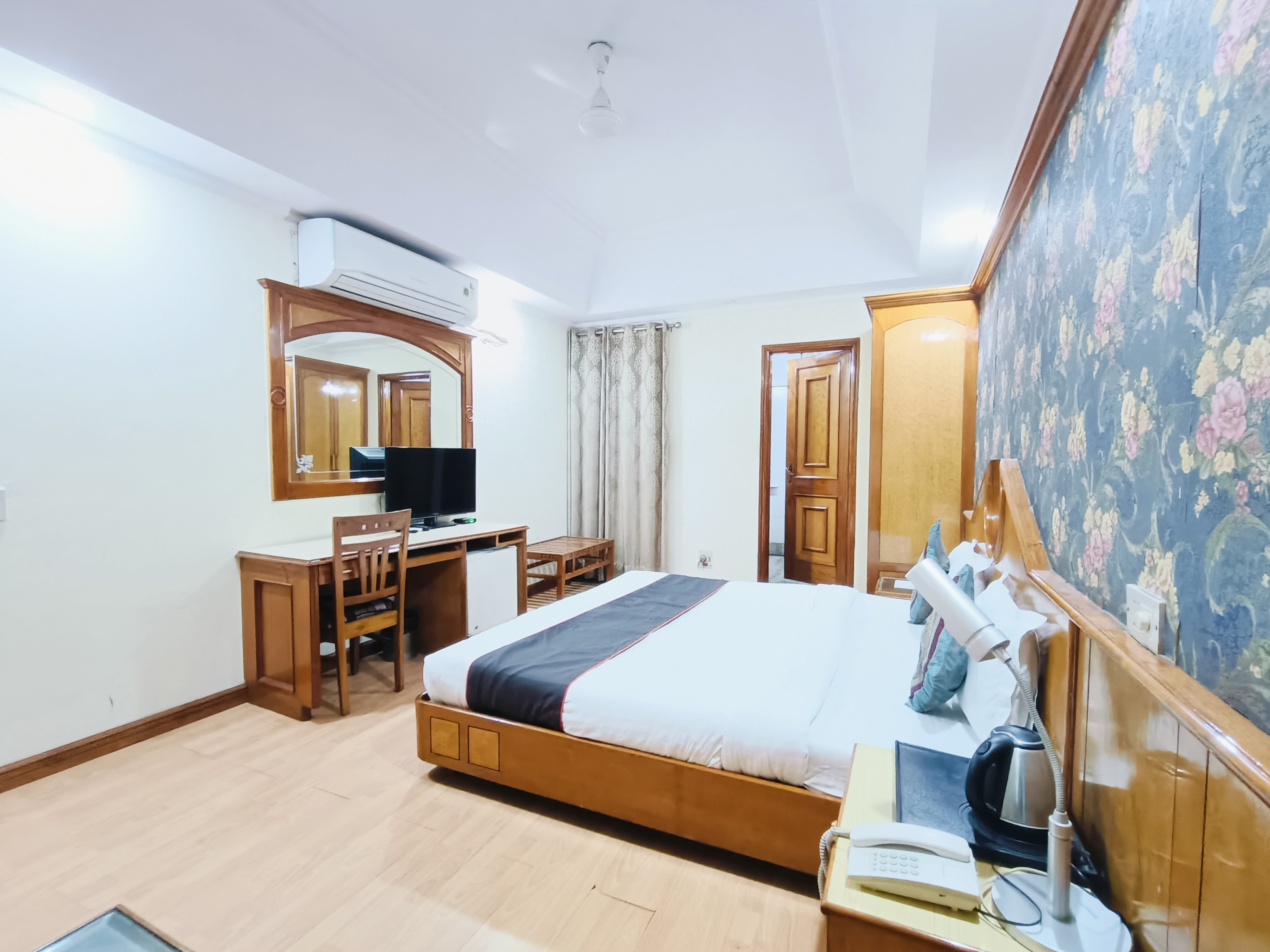 Hotel Kochar International - Tap to explore photos