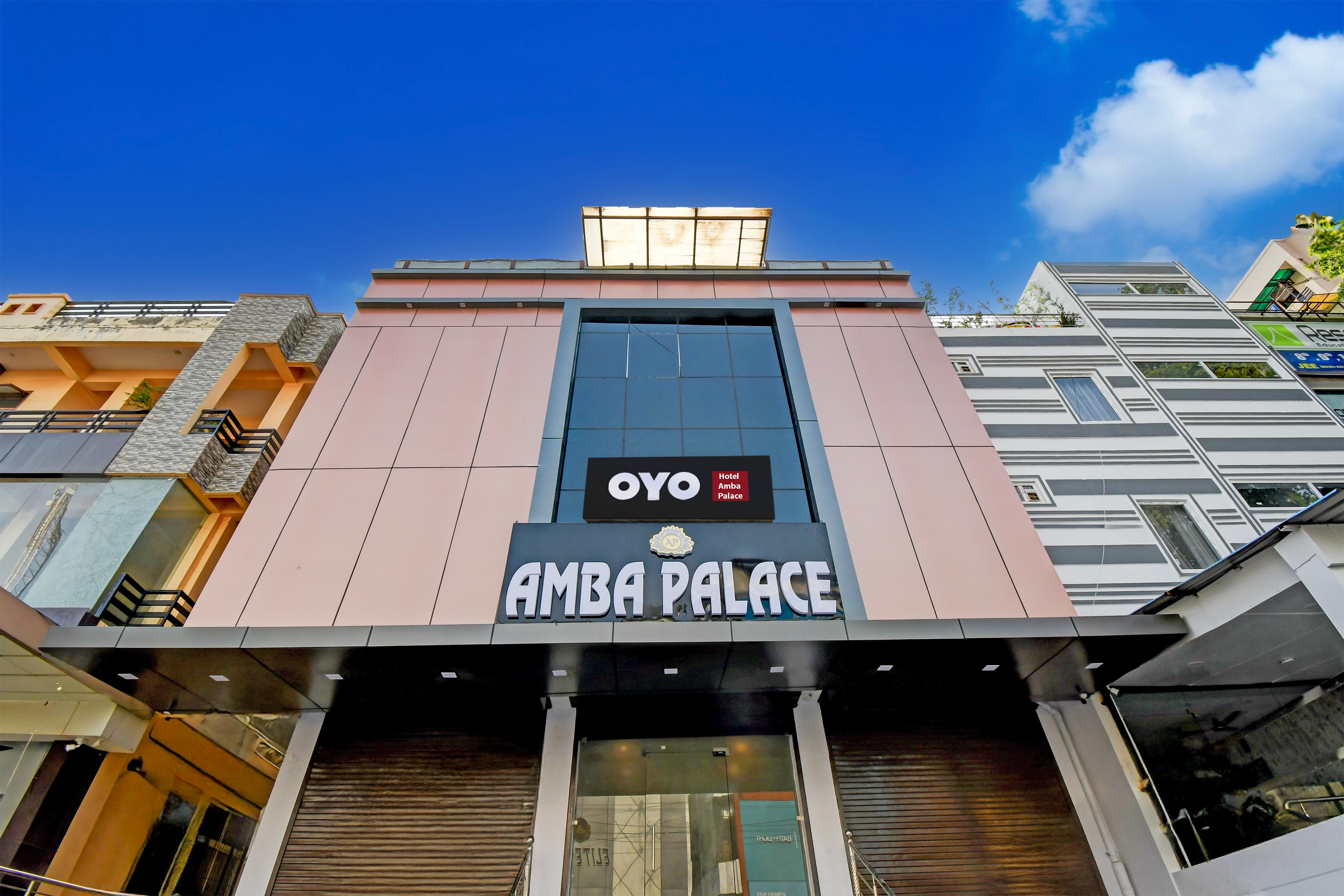 Super Hotel O Amba Palace - Tap to explore photos