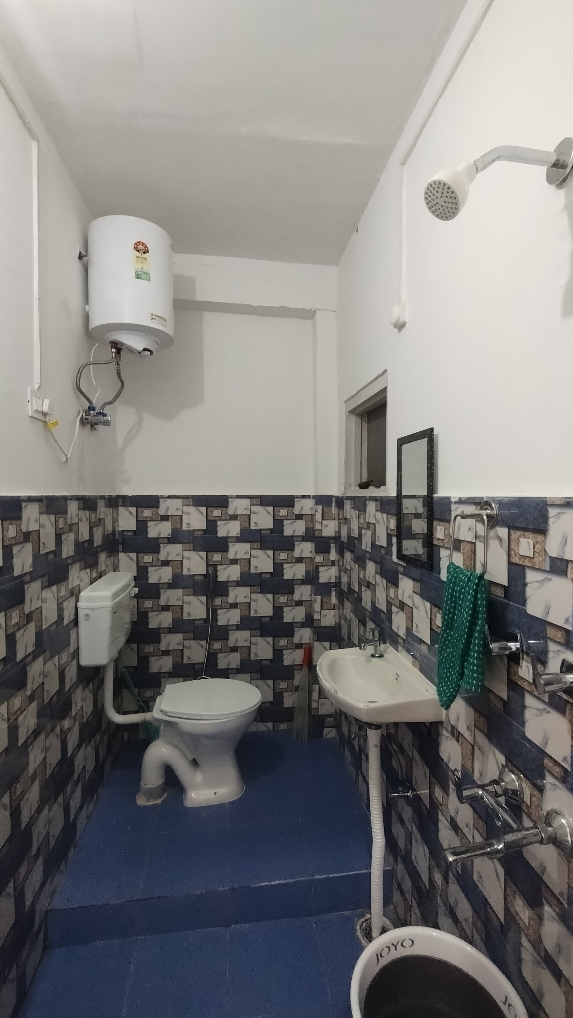 Bushahri Homestay - Tap to explore photos