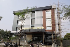 HOTEL THE ORION (A Unit Of Lankeswari Hotels And Resorts), Bhawanipatna