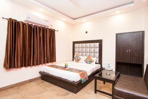 FabHotel De Sivalika - 500m from Belur Math