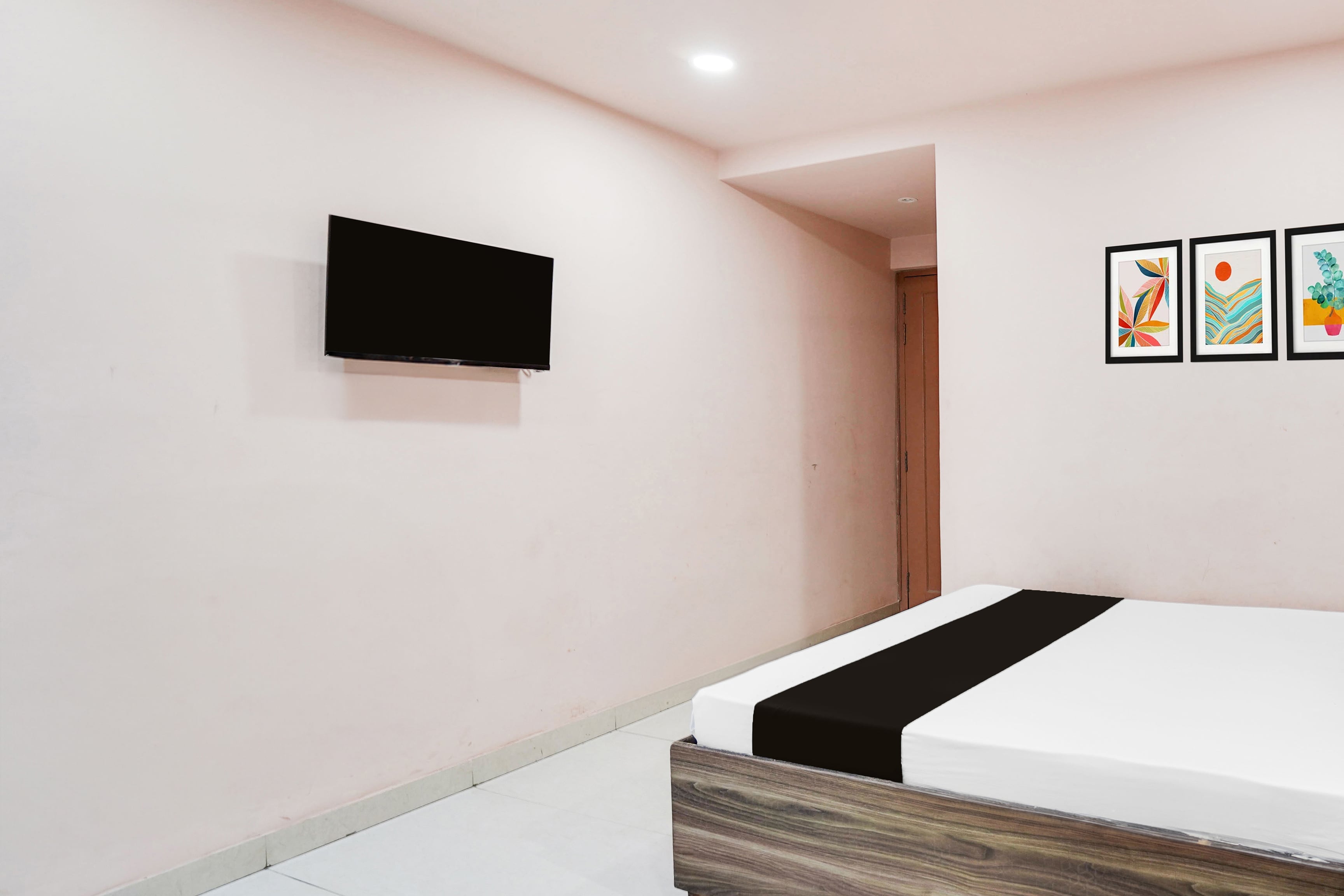 HOTEL O TANISHQ - Tap to explore photos