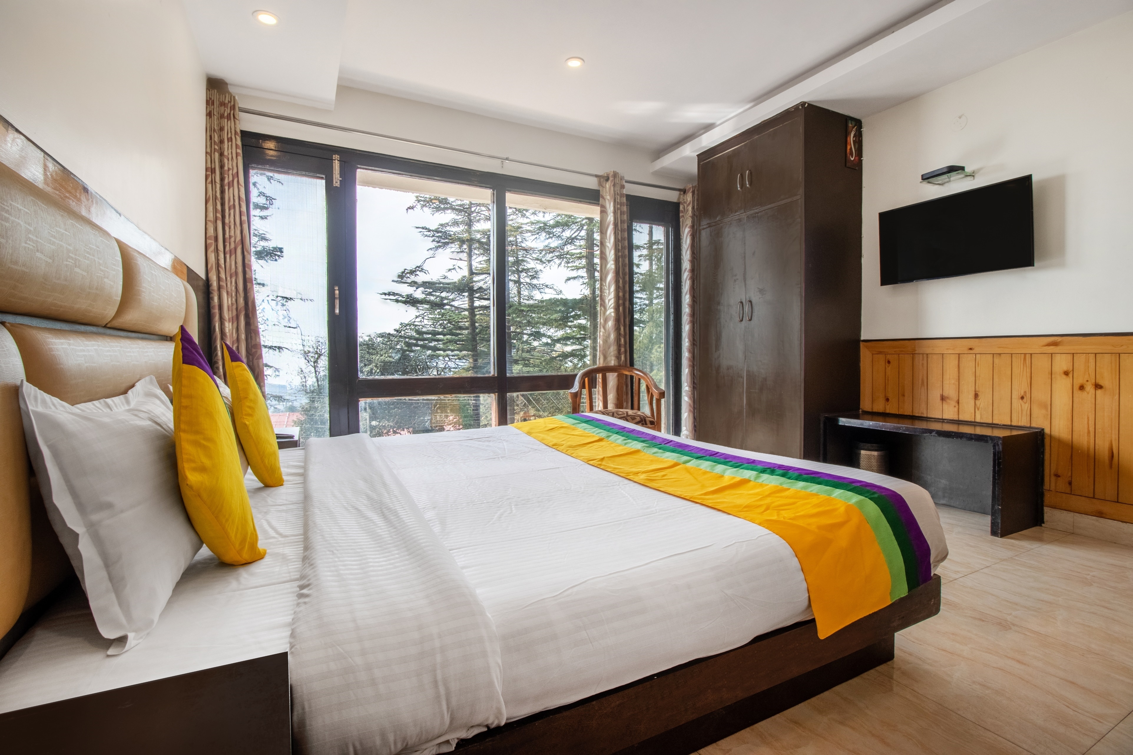 Itsy Hotels Avantika With Forest View - Tap to explore photos
