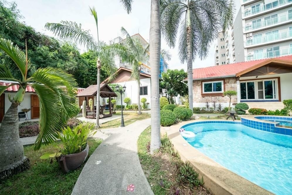 Kotchaphorn Garden Pattaya - Tap to explore photos
