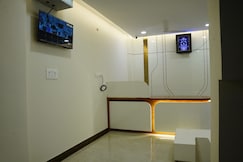 SHAKTHI GRAND LODGE, Adoni