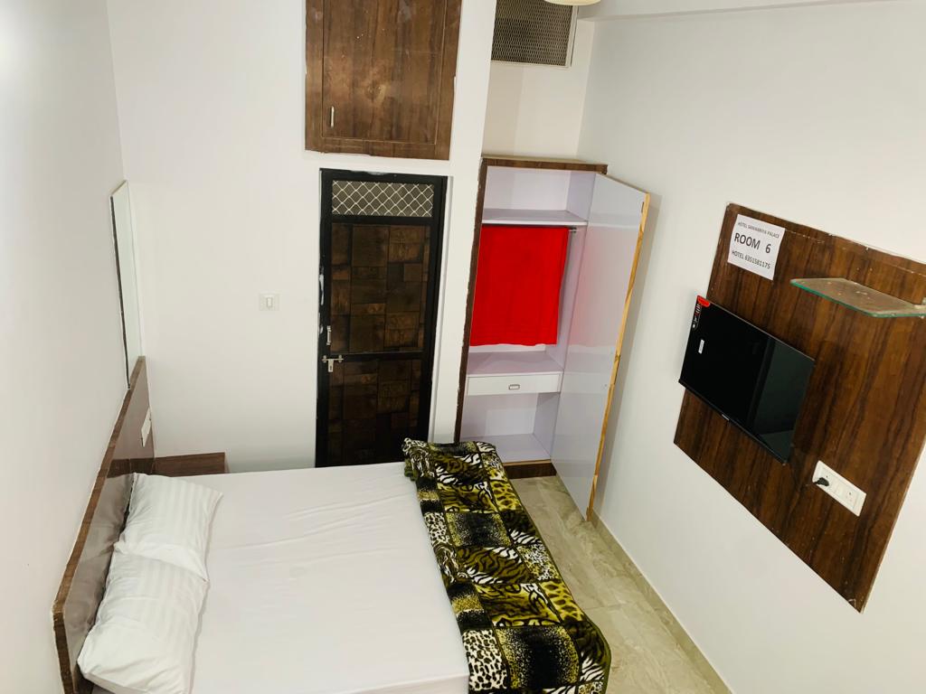 Hotel Sanwariya Palace - Tap to explore photos