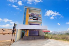 Hotel O Sky luxury rooms, Warangal