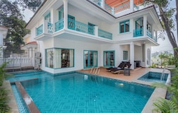 Swimming Pool 2