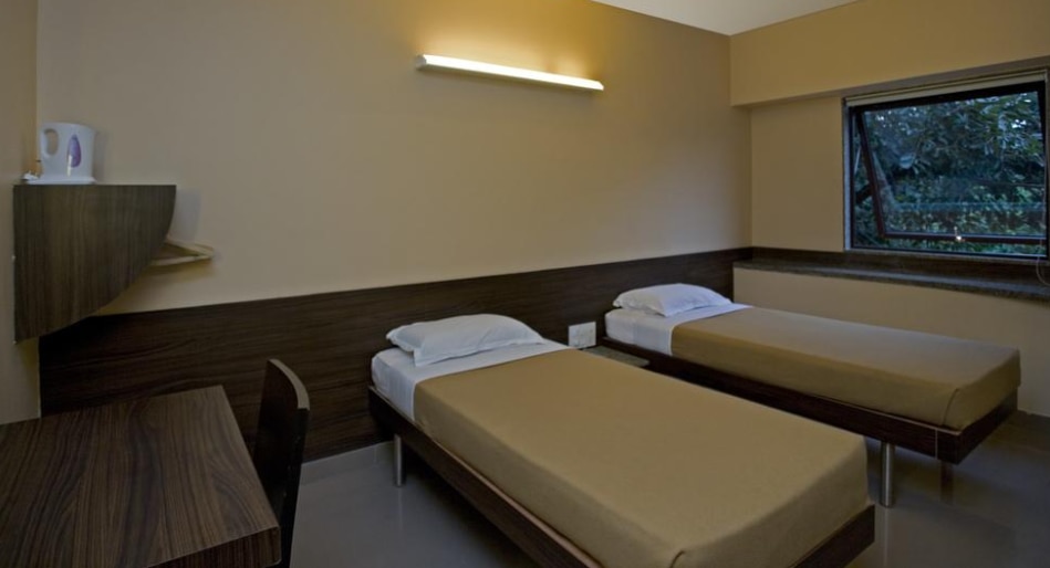 smart inn - Tap to explore photos