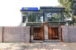 FabHotel Ramayana Premium, Khalilabad