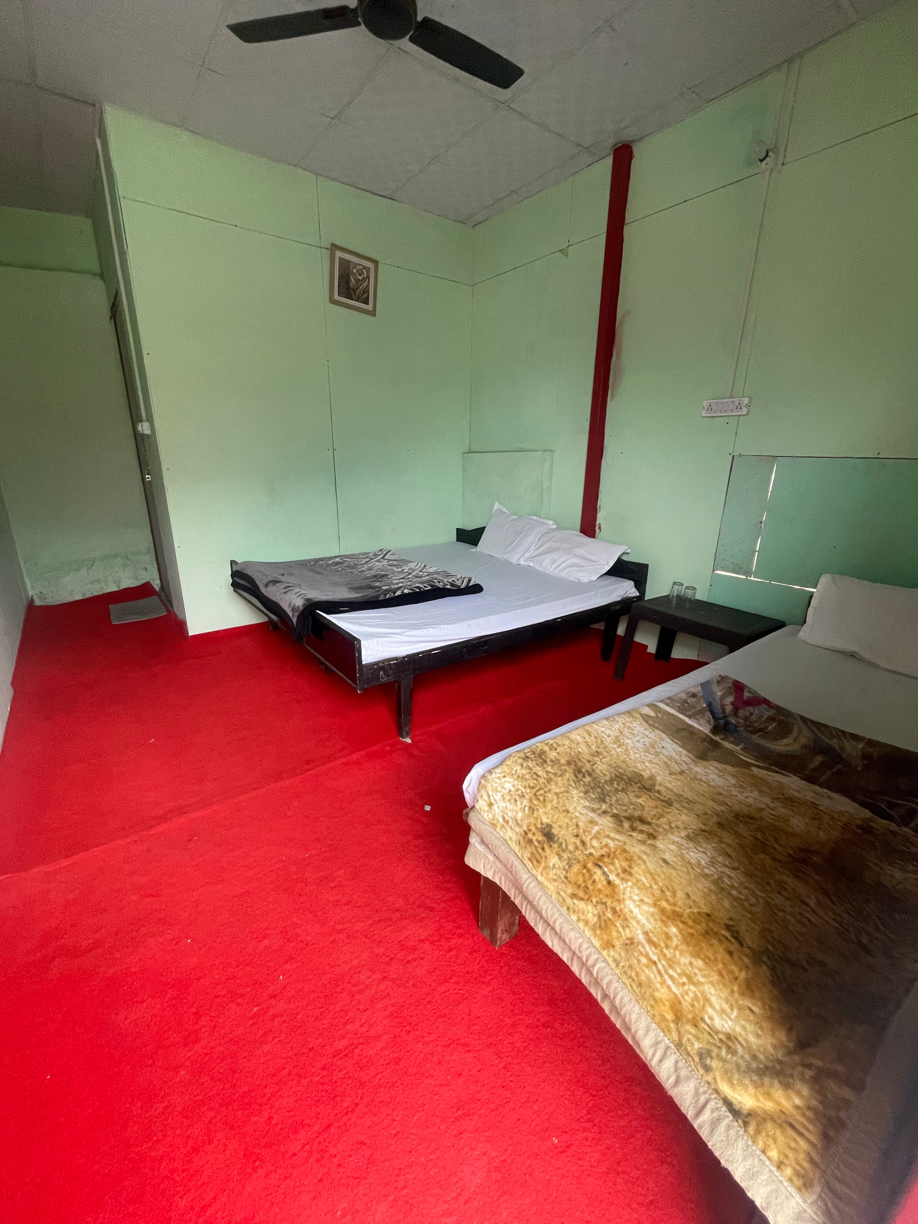 Yamuna darshan homestay - Tap to explore photos