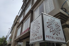 Petal Hotels (50 mtrs from Sea beach), Puri