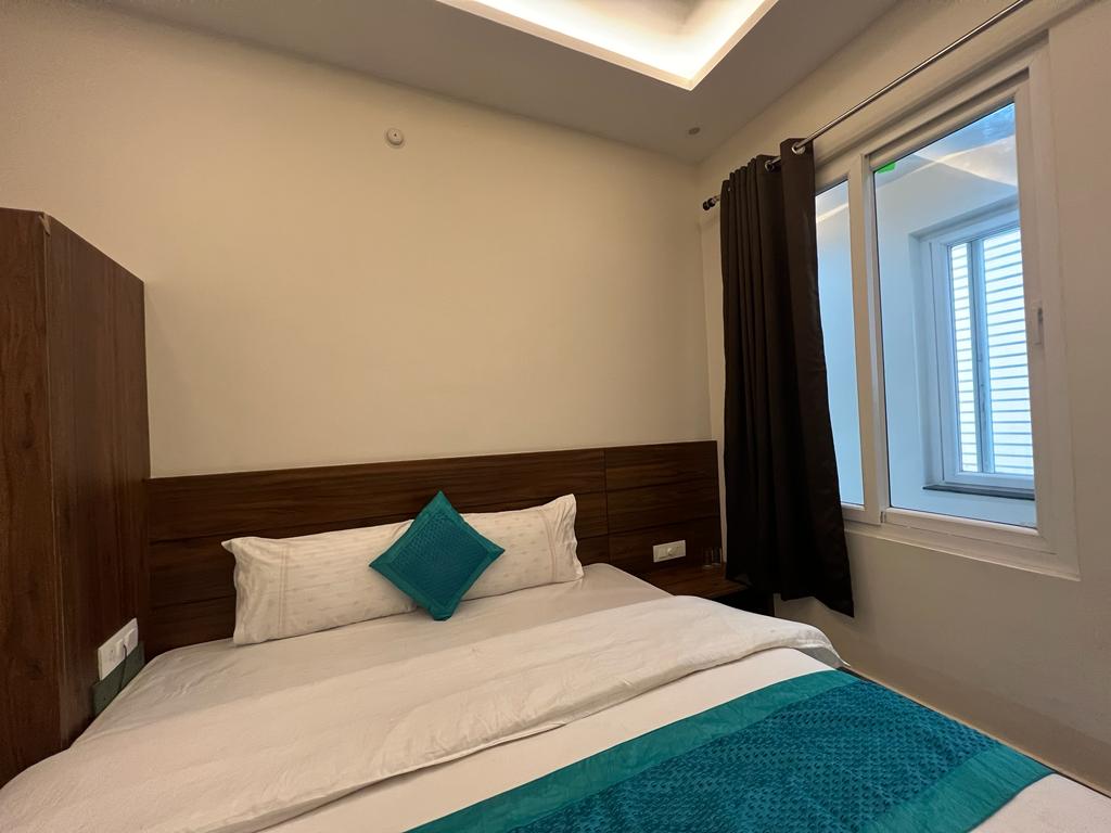 Hotel Yog Safari, Behind Parmarth Niketan - Tap to explore photos