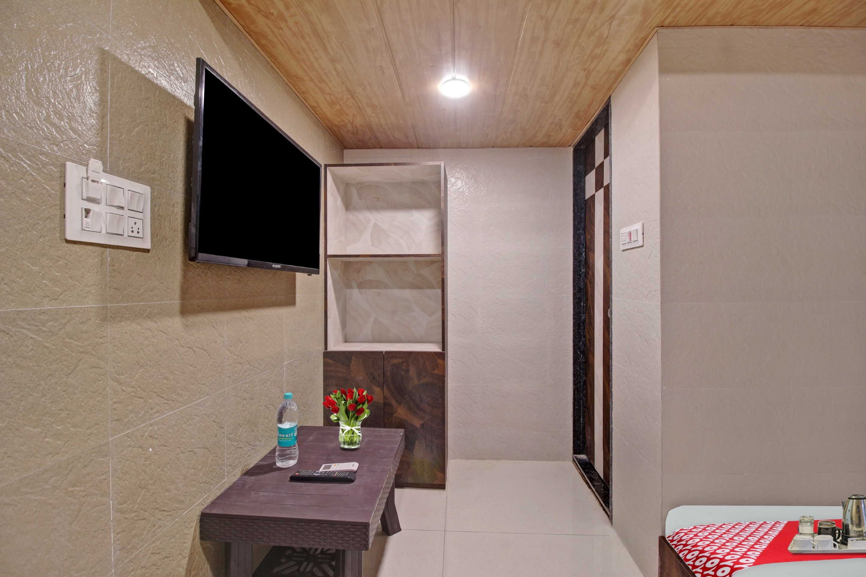 OYO Rooms Mumbai- Kalyan-Bhiwandi- Badalapur - Tap to explore photos