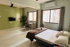 Mint:Private Spacious Suite Apartment Near Airport WiFi AC Smart Tv, Pune