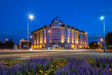 Radisson Blu Sobieski Hotel - Tap to explore photos