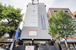 Super Townhouse OAK Seventy Seven, Kolkata