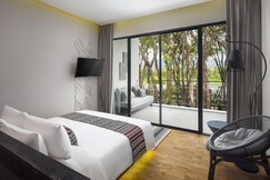 Cross Chiang Mai Riverside, Chiang Mai