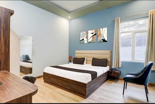 Hotel O Sultanpur Railway Junction Formerly Sanskar Marriage Lawan