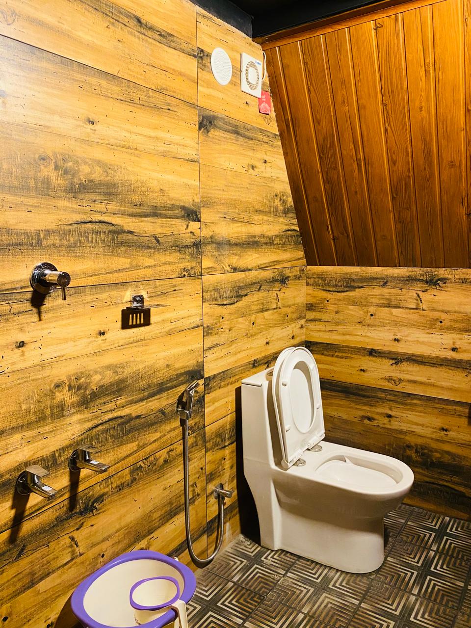 Chalet Homestay - Tap to explore photos