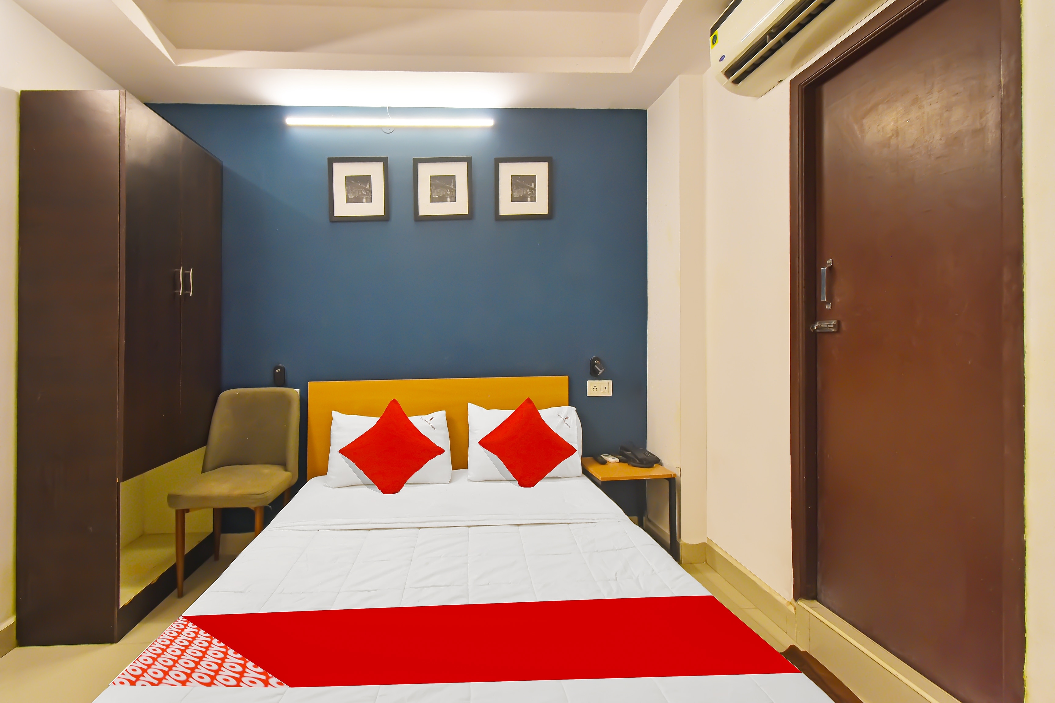 Hotel O Grand Residency Near Kasi Talkies - Tap to explore photos