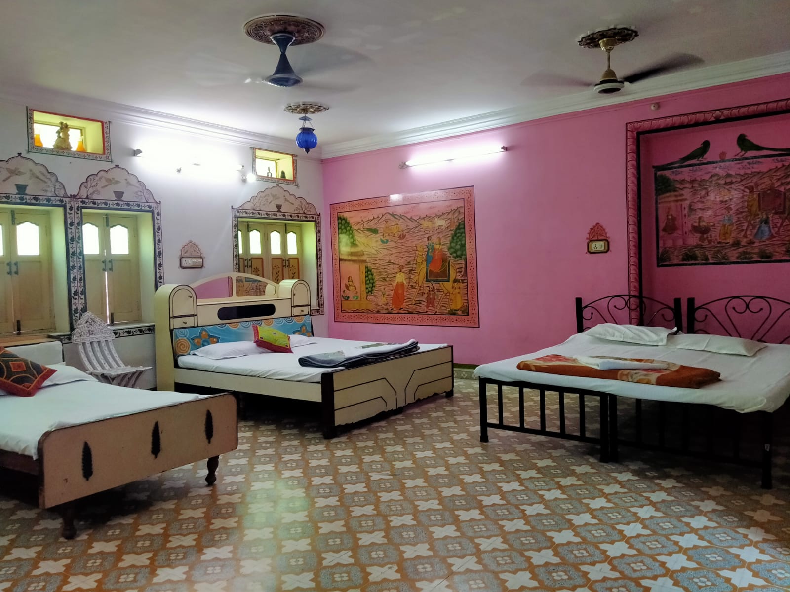 Golden Dreams Guest House - Tap to explore photos