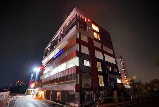 FabHotel Airport Stay Inn - Near Kempegowda Airport