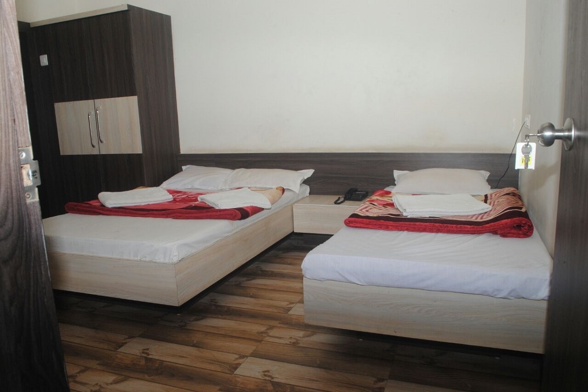 Hotel Madhuvan - Tap to explore photos