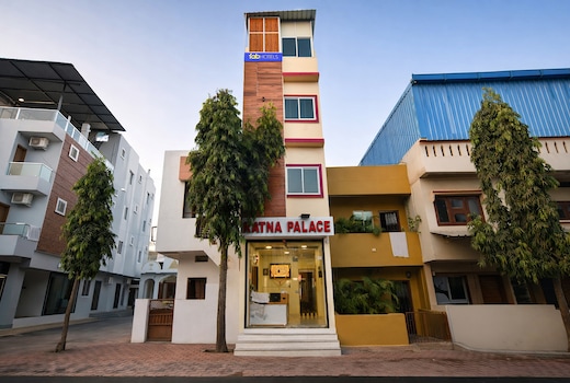 FabHotel Ratna Palace I