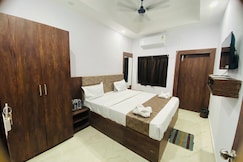 Bisworupa Inn, Near Sea Beach (2 Mins Walk), Asika