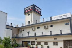 Jayaditya Palace 10 minutes walking from Shri Ram Mandir, Ayodhya
