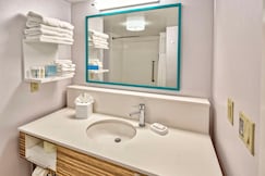 Hampton Inn & Suites Fort Myers-Estero/FGCU, FL, Lee, Florida